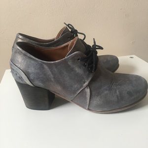 EUC handmade Argila metallic oxfords 37.5
